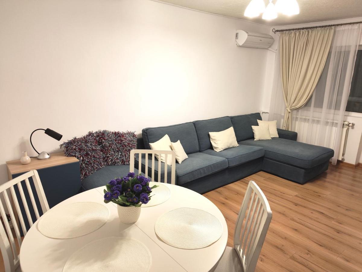 Platinum Apartment - Apartament Cu 3 Camere, 2 Dormitoare, 2 Bai, Bucatarie Complet Utilata, 2 Balcoane Bucharest Exterior photo