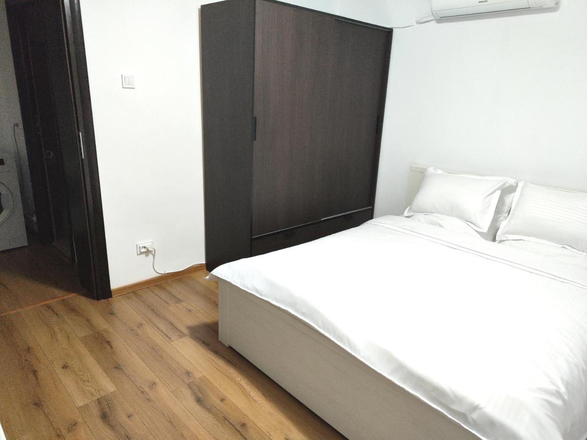 Platinum Apartment - Apartament Cu 3 Camere, 2 Dormitoare, 2 Bai, Bucatarie Complet Utilata, 2 Balcoane Bucharest Exterior photo