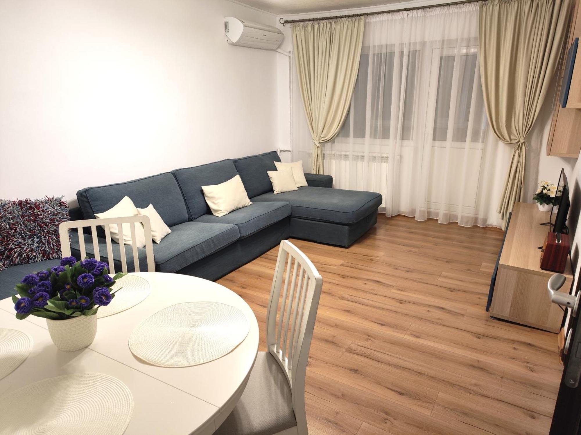 Platinum Apartment - Apartament Cu 3 Camere, 2 Dormitoare, 2 Bai, Bucatarie Complet Utilata, 2 Balcoane Bucharest Exterior photo